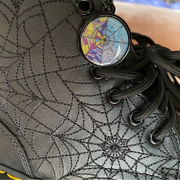 Dr Martens Wednesday Jadon Platform Black Spiderweb women’s size 7, men’s 8 NEW - Picture 6 of 10